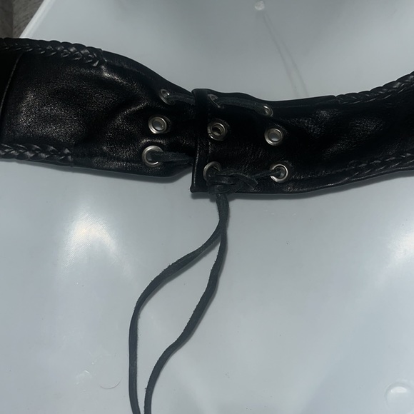 Control Wear - Picture 9 of 14